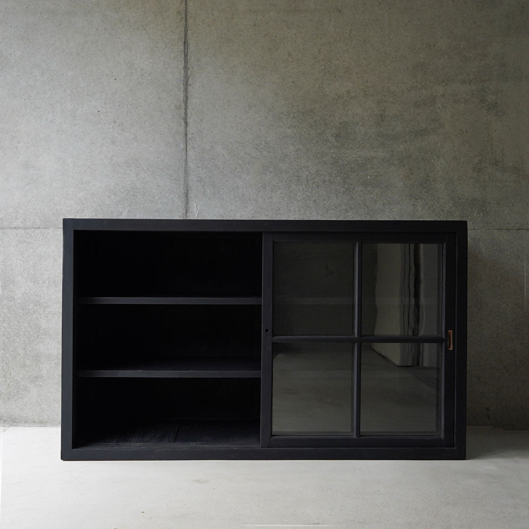 Side Board