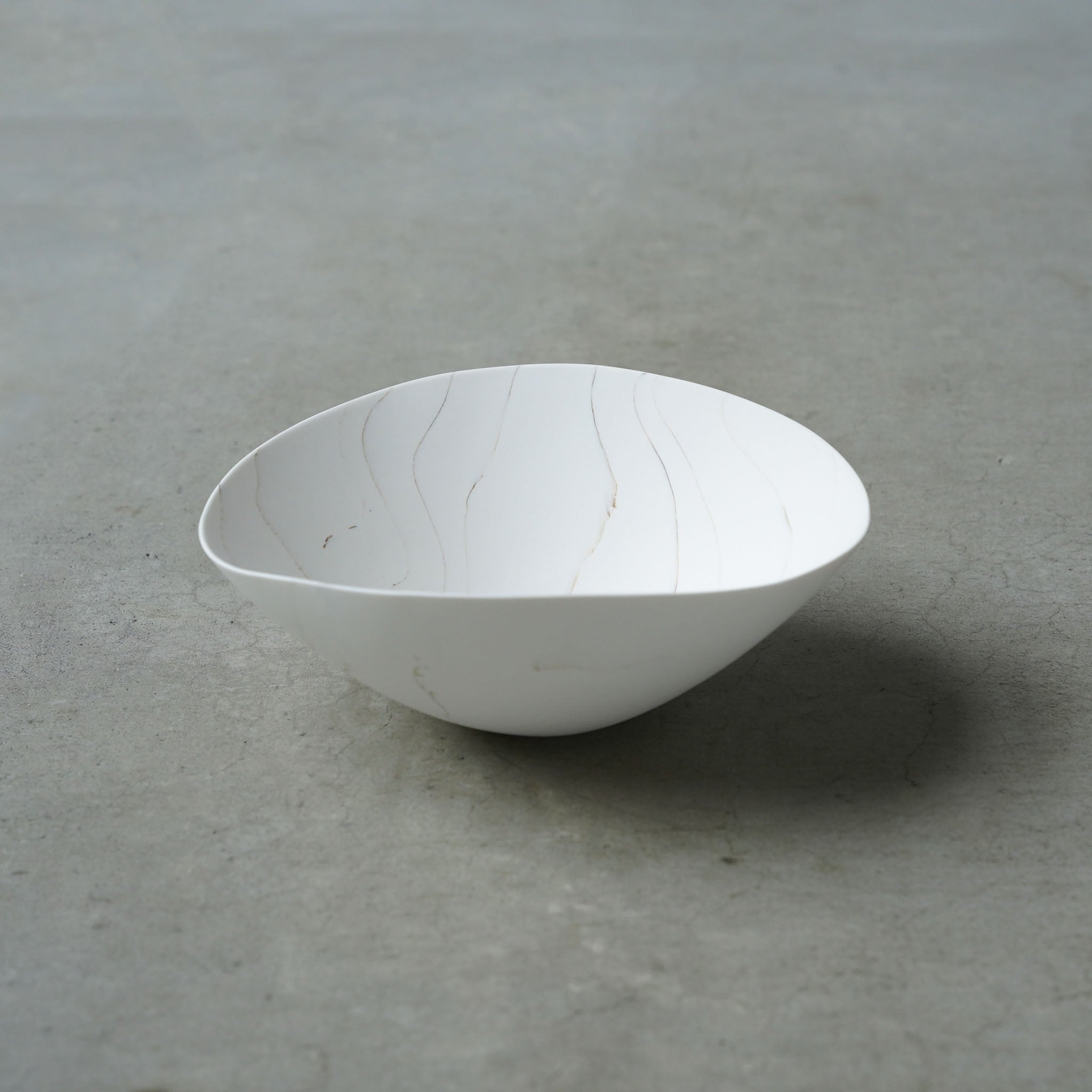 佐藤朱理 白磁練り込み Bowl C