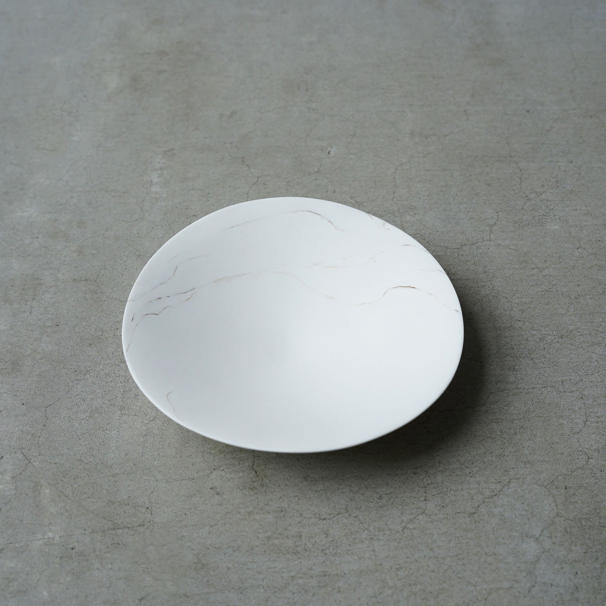 Akari Sato Kneaded White Porcelain Plate (Small) A