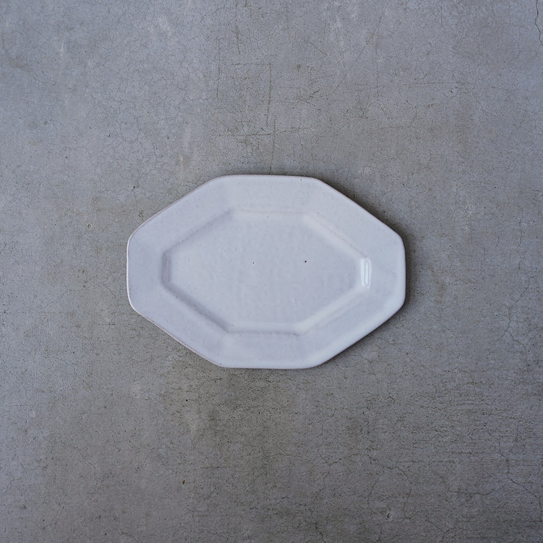 marais/Marais Octagonal Plate (Small Dish), White, Red Clay