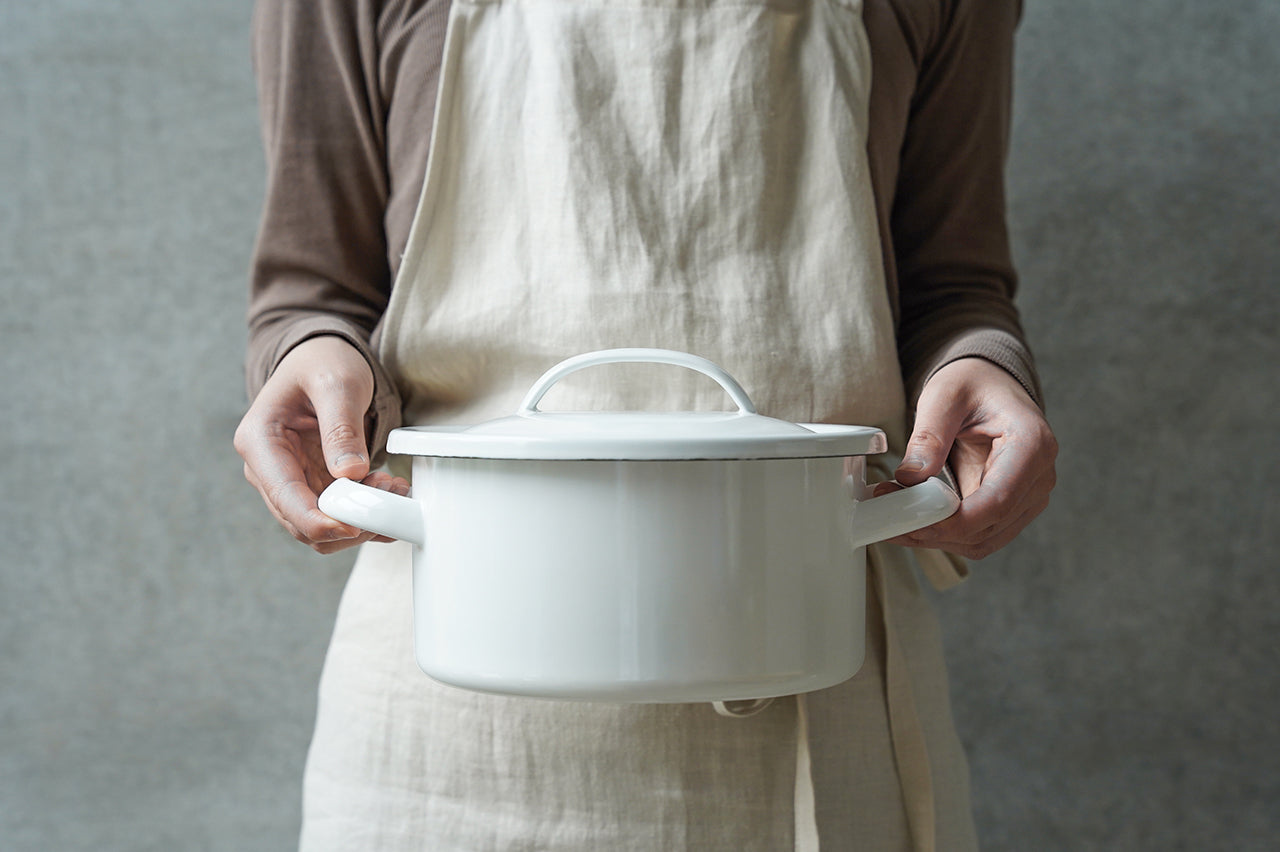 月兎印 キャセロール 19cm ホワイト