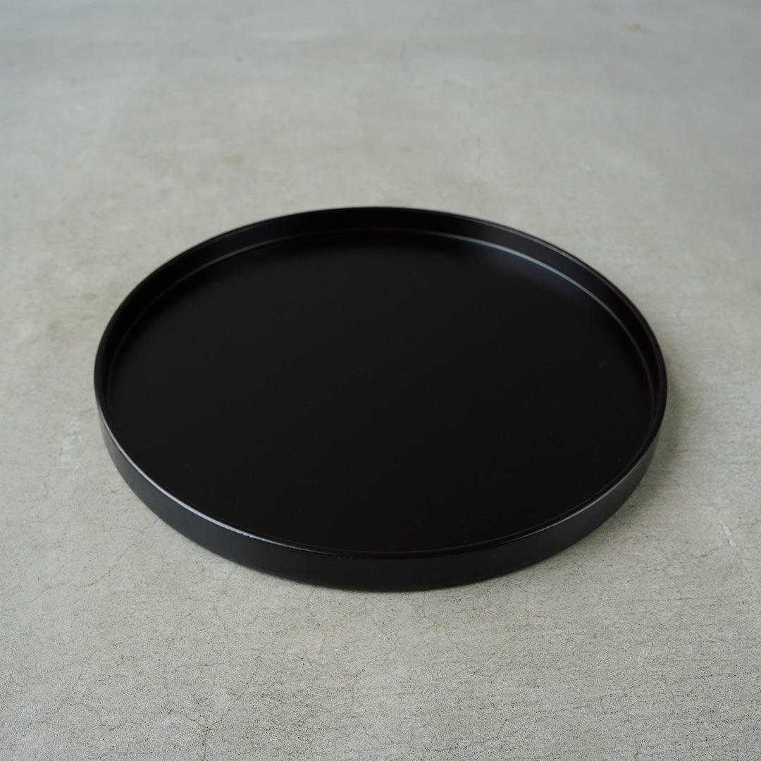 Hinao Shikki Naoemon 1 Shaku (12 in.) Round Tray, Black Tame