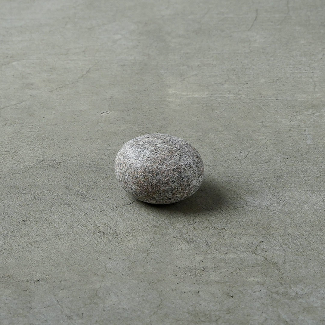 AJI PROJECT OT - PAPER WEIGHT / sabi