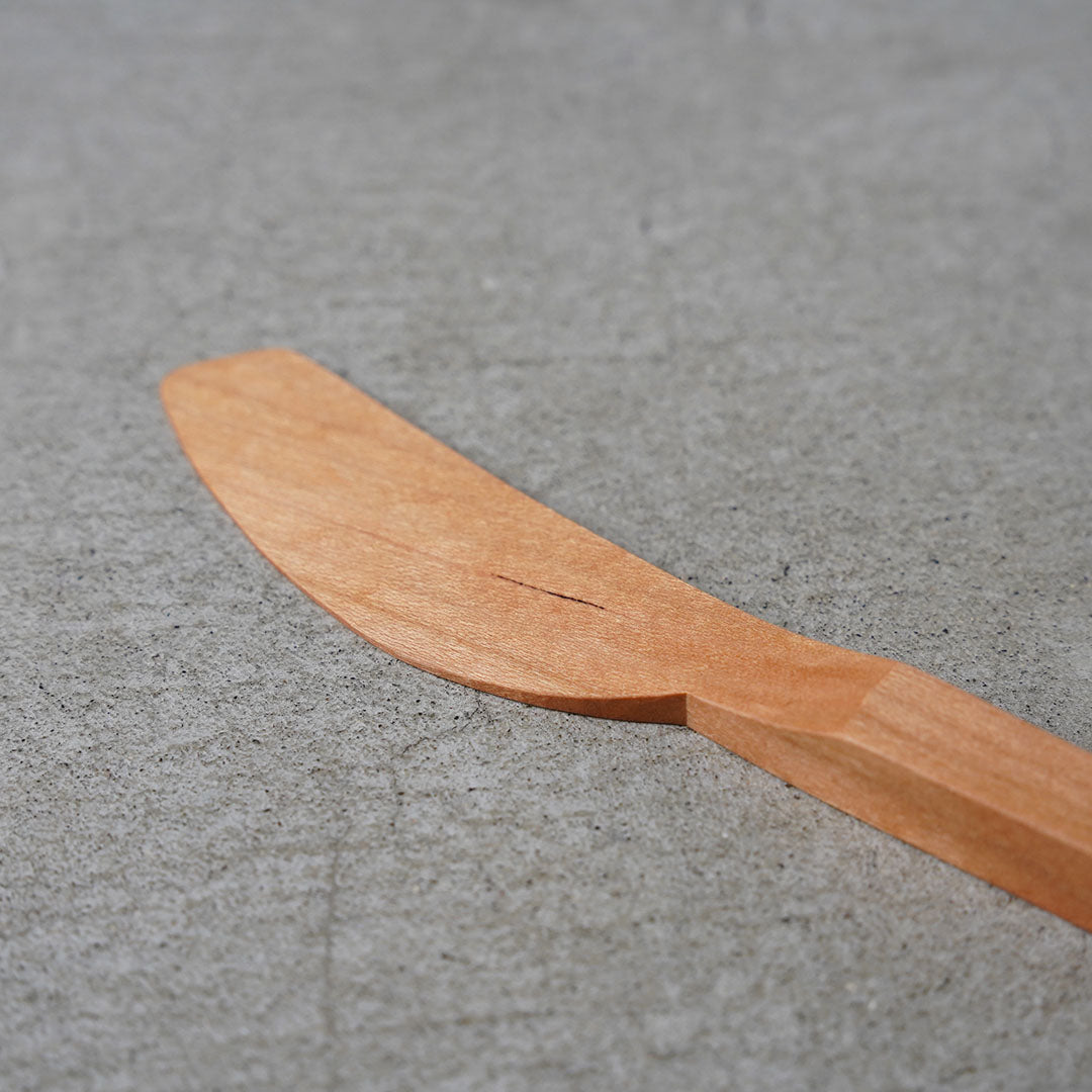 Hiroyuki Watanabe Wooden Butter Knife (Cherry / Perilla Oil & Beeswax)