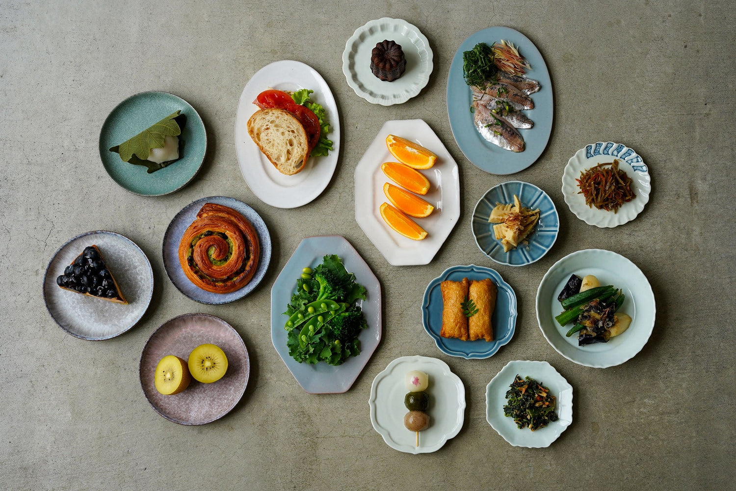 つい手に取ってしまう、小皿のはなし。