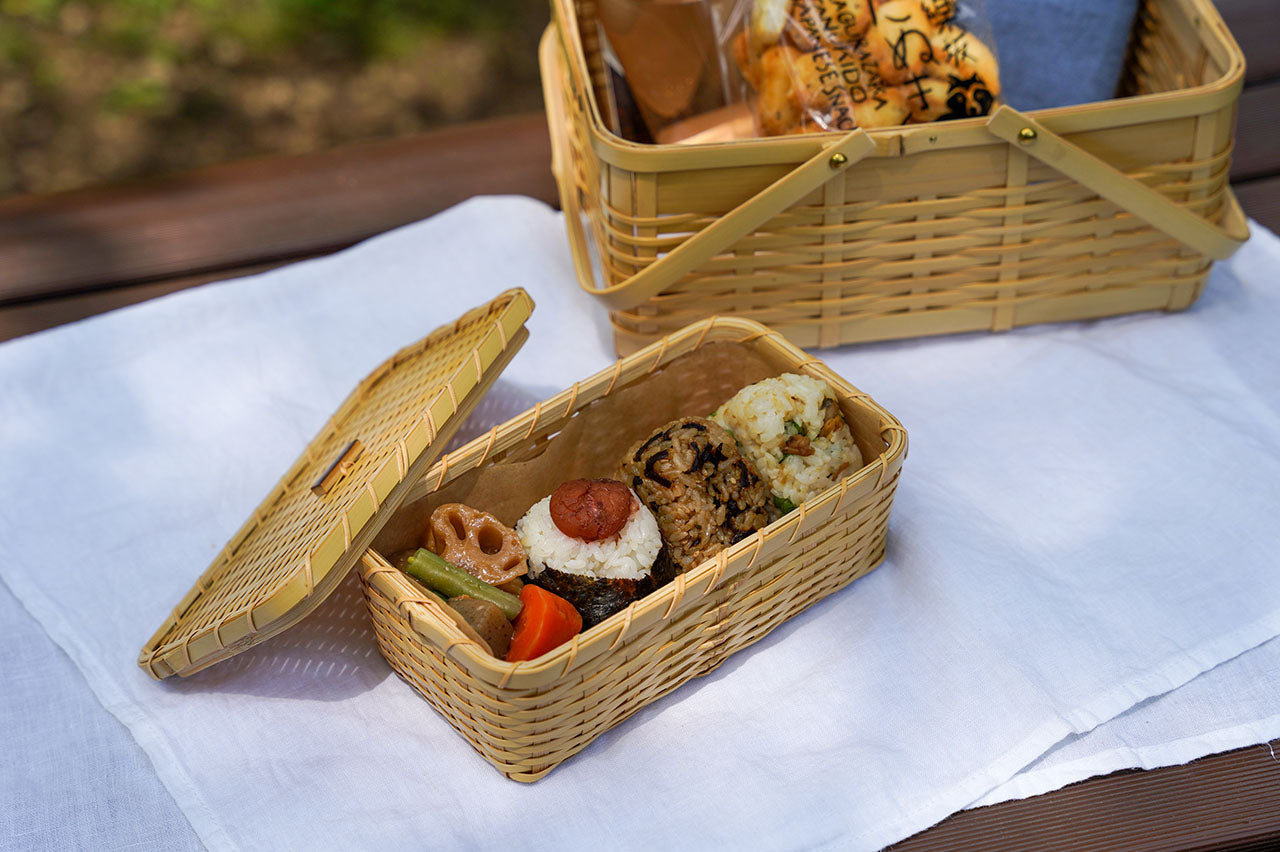 カゴがよく似合う季節になりました