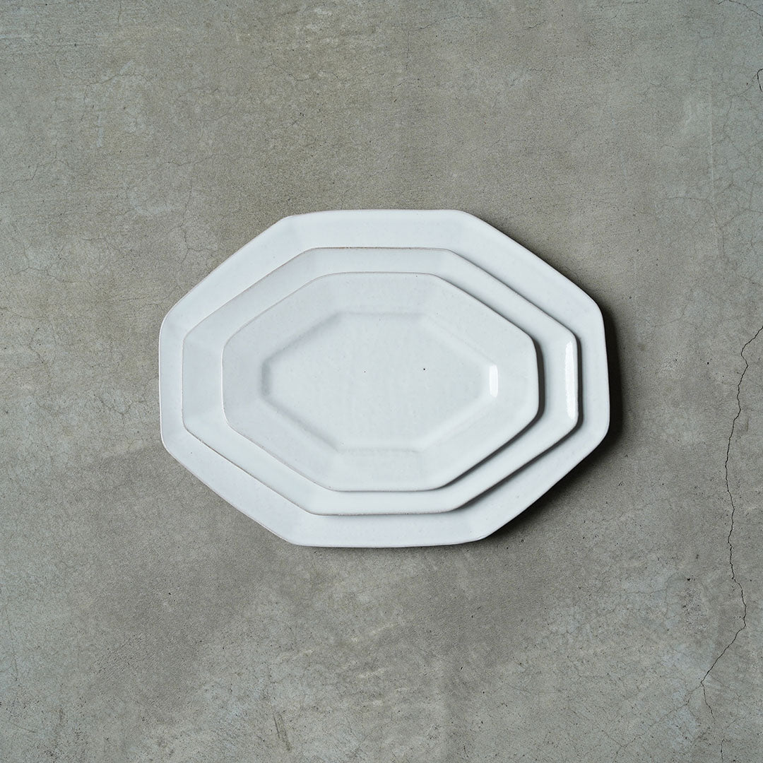 marais/Malais Octagonal Plate (medium), White, Red Clay