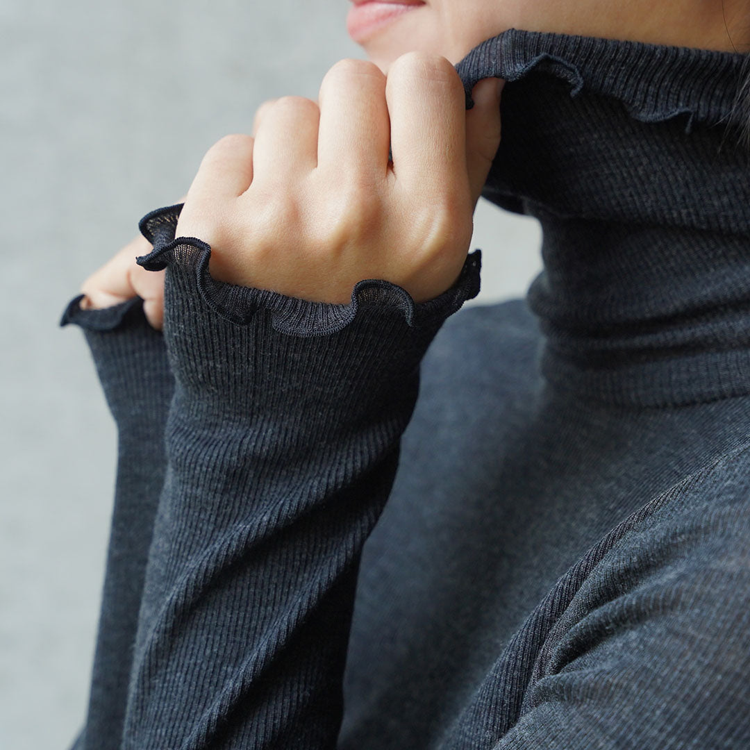 me. merino washable wool タートルネック