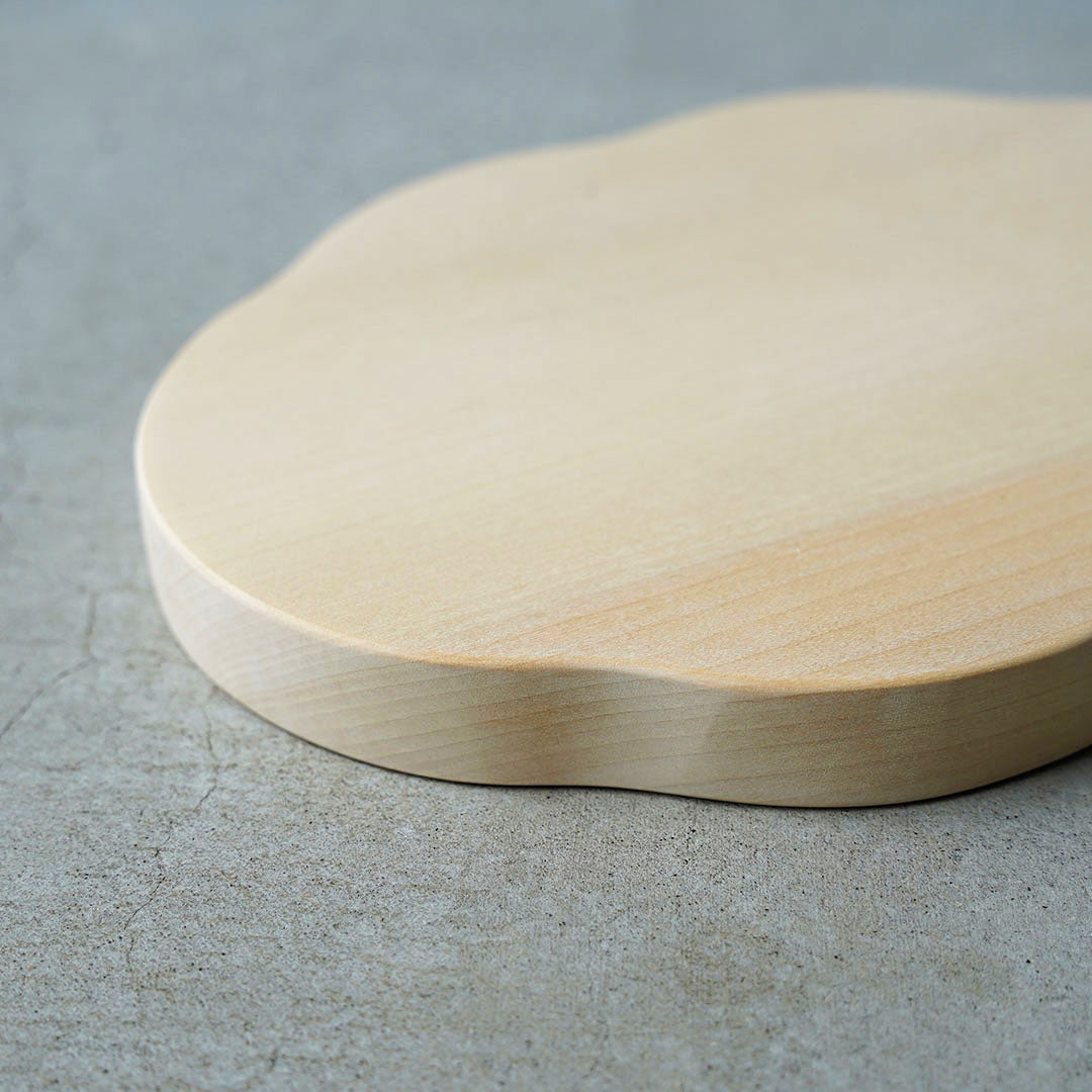 woodpecker Ginkgo wood cutting board Kumo L