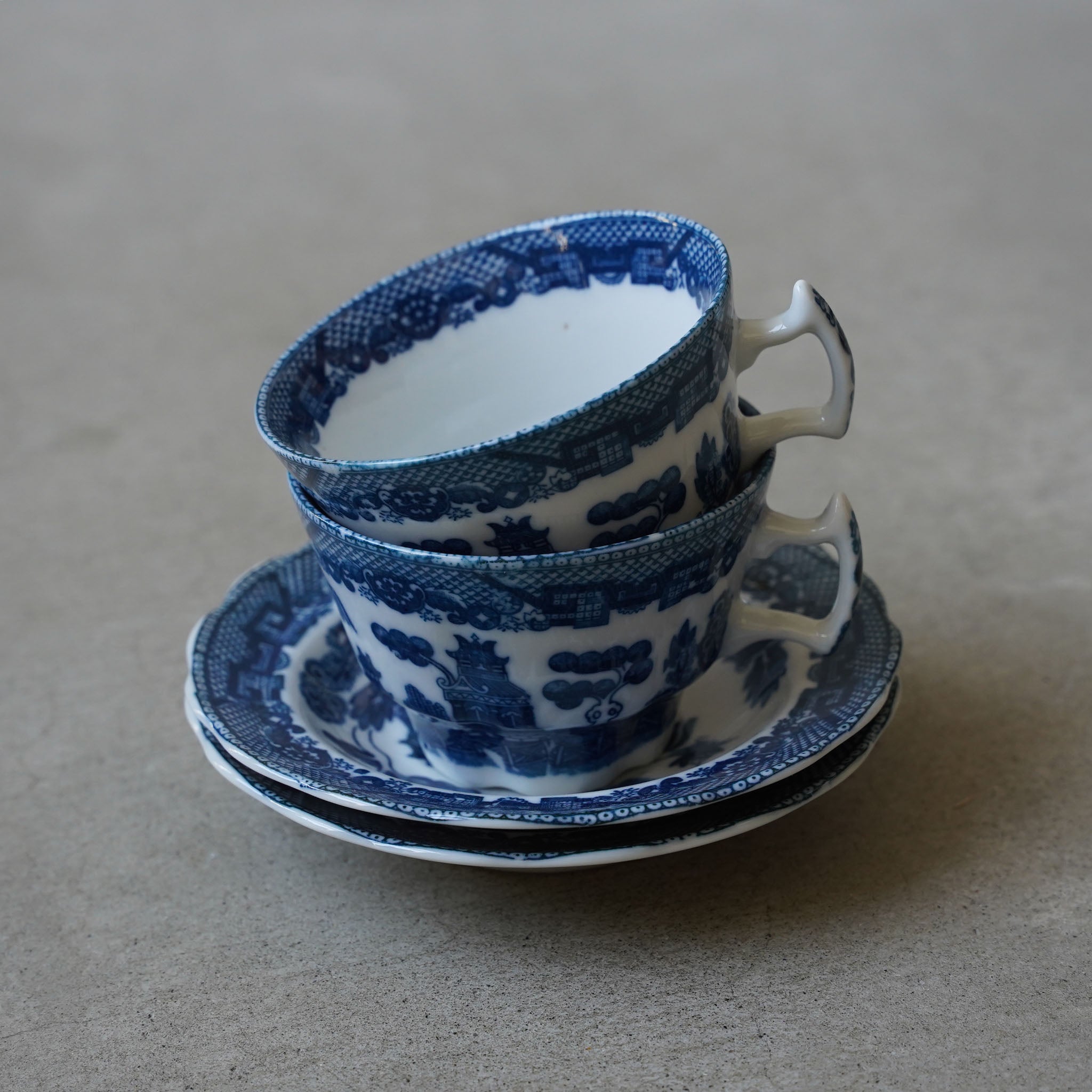 Blue Willow Cup &amp; Saucer Set of 2