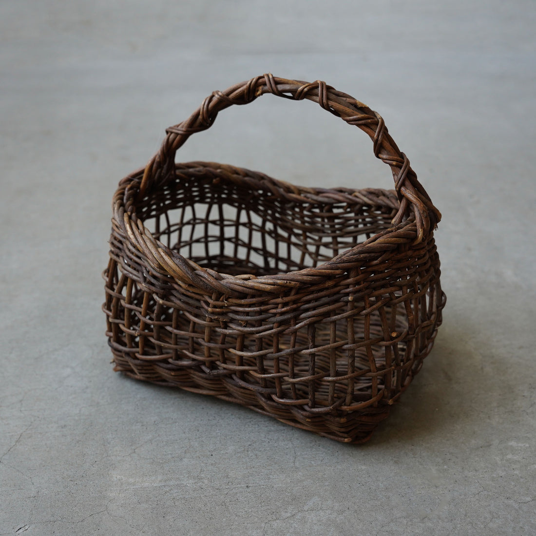 あけびバスケット A