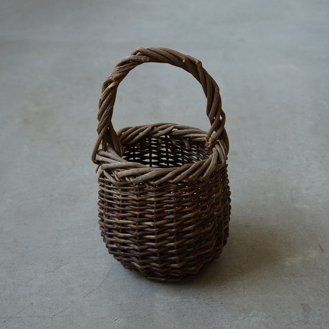 あけびバスケット B