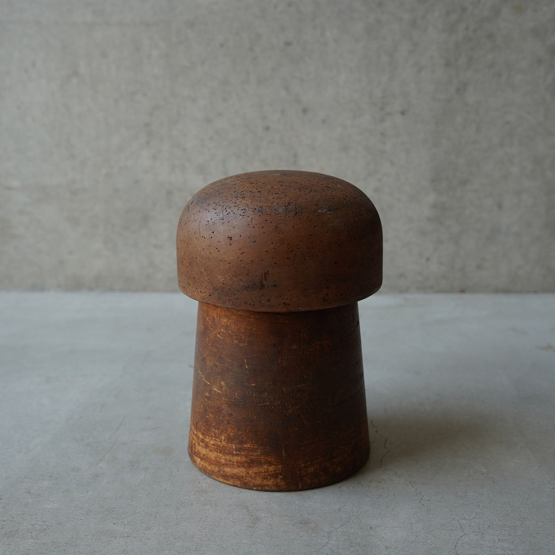HAT STAND