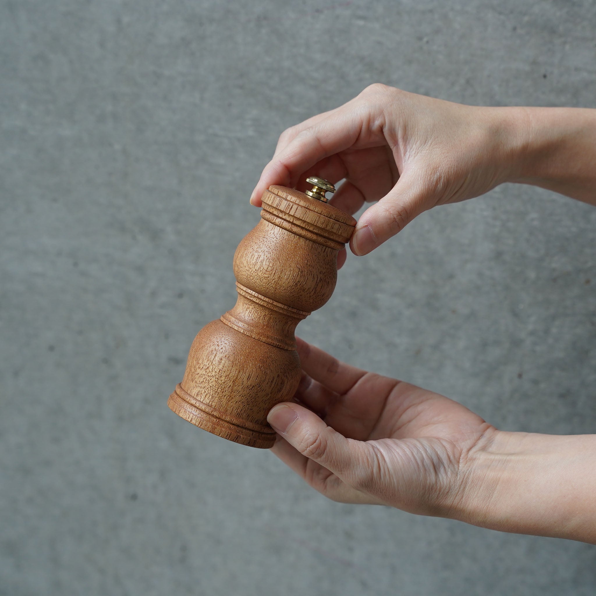 Woodworking Yamani Pepper Mill 4 Venus