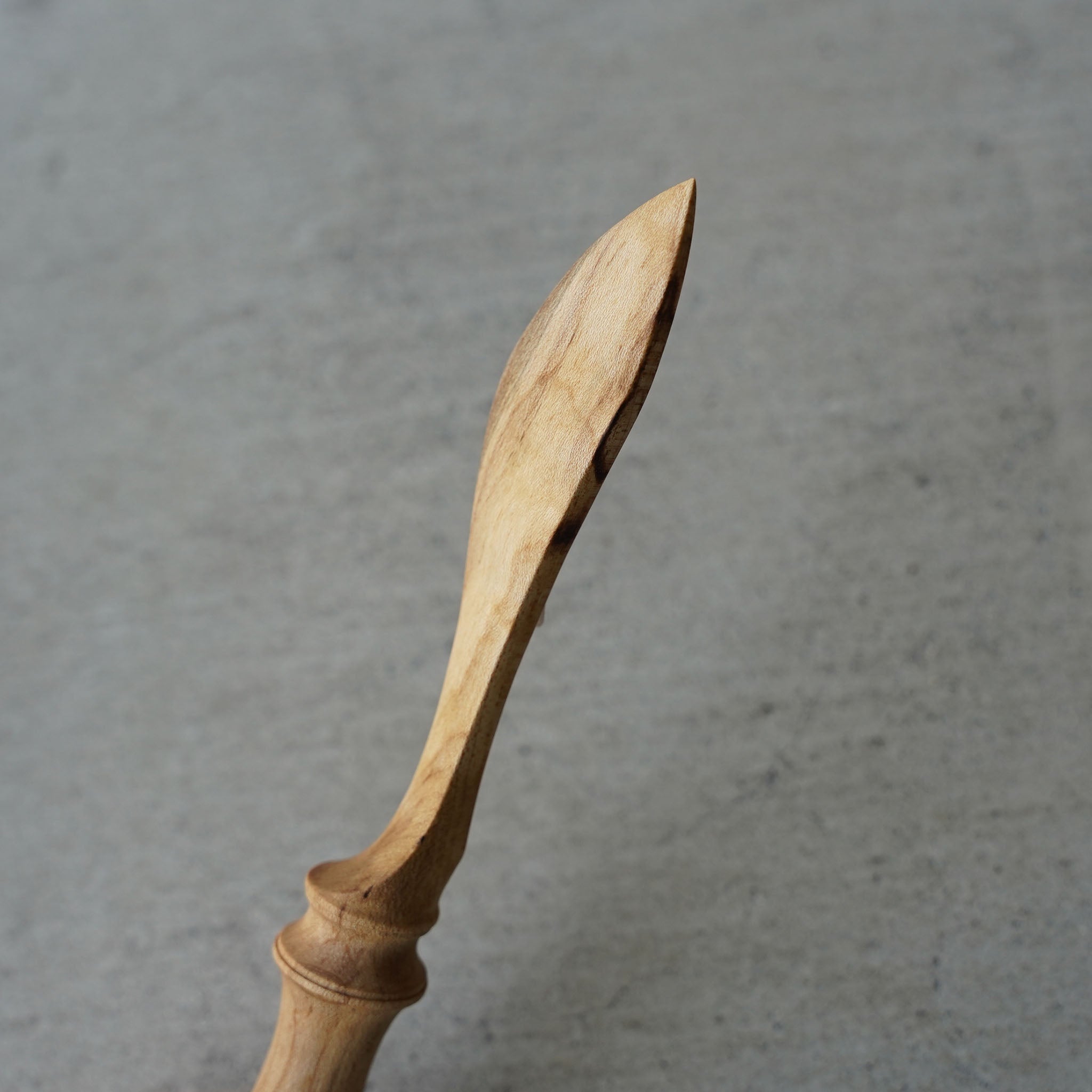 Kenta Nakanishi - Butter Knife, Self-Standing, Maple