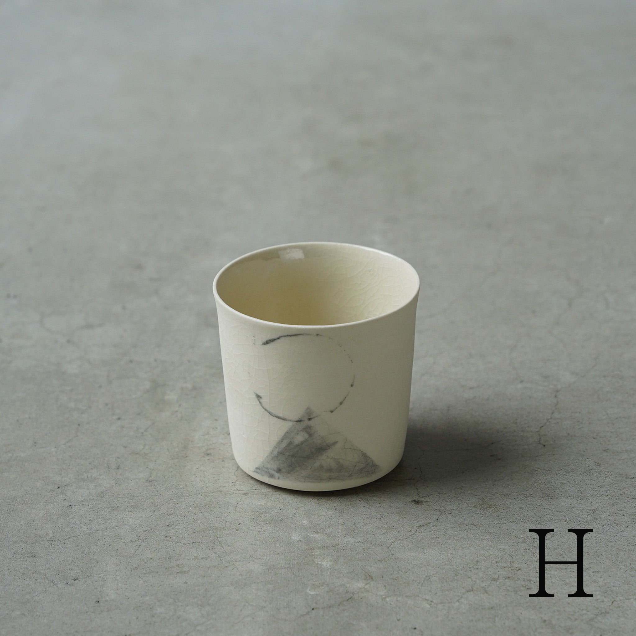 佐藤朱理 Cup (M)