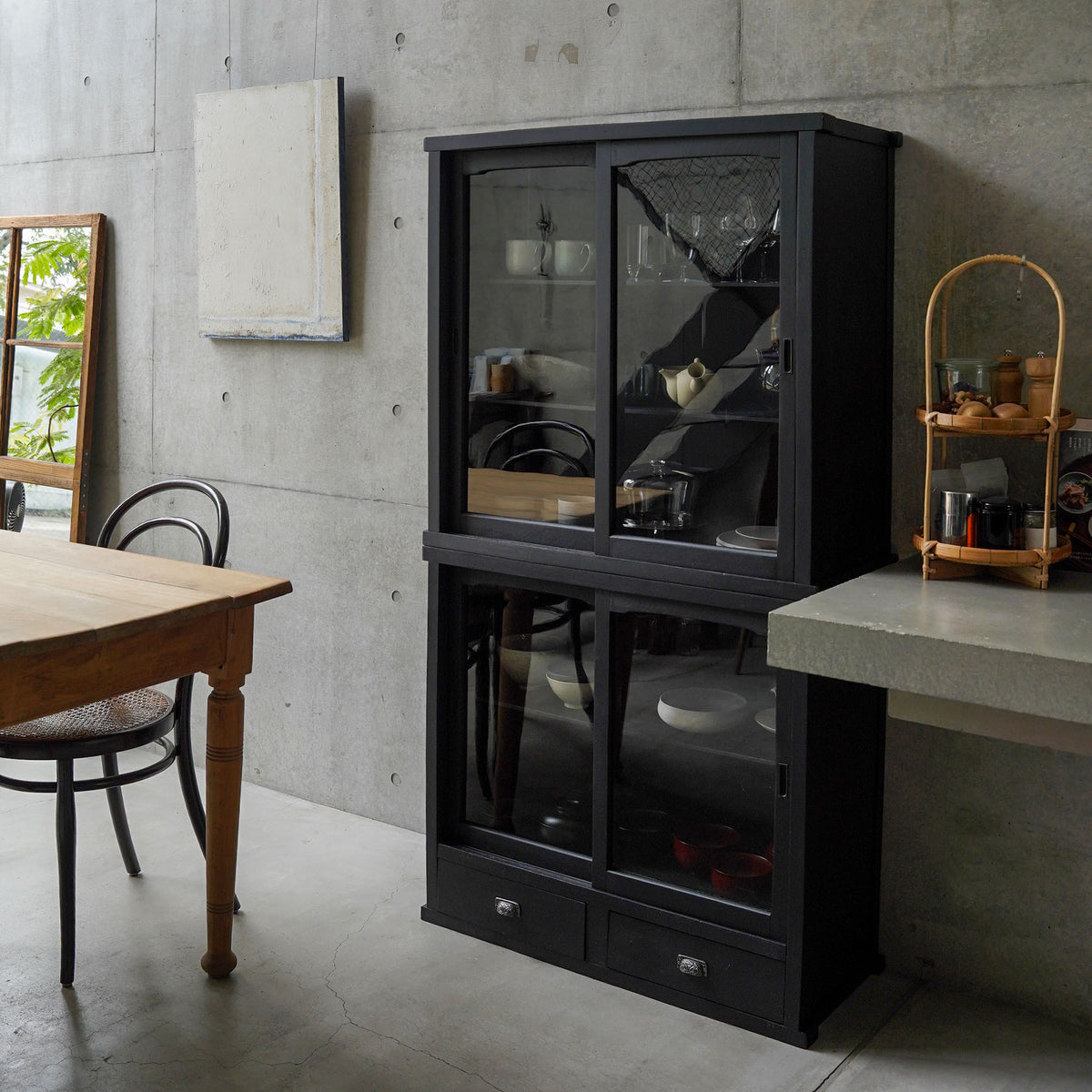 Glass Cabinet / 水屋箪笥