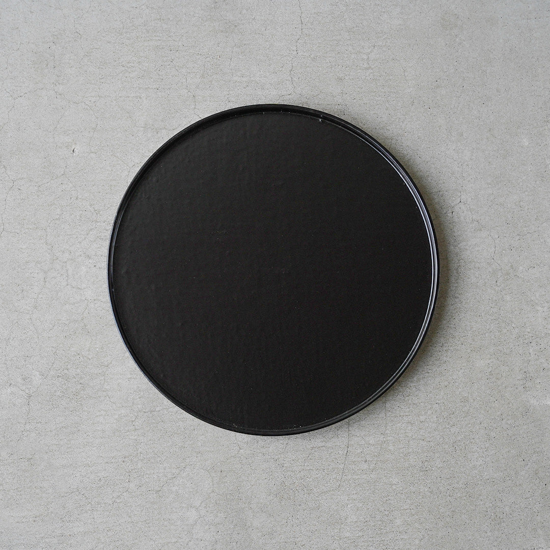 Hinao Shikki Naoemon 1 Shaku (12 in.) Round Tray, Black Tame