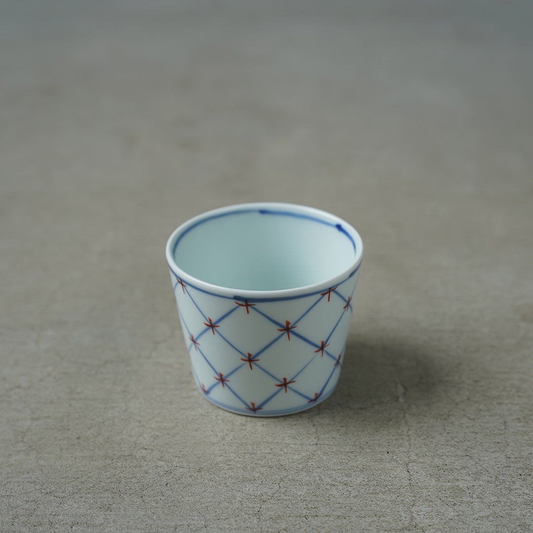 Keizan Kiln Sometsuke Four-Petal Flower Soba Choko