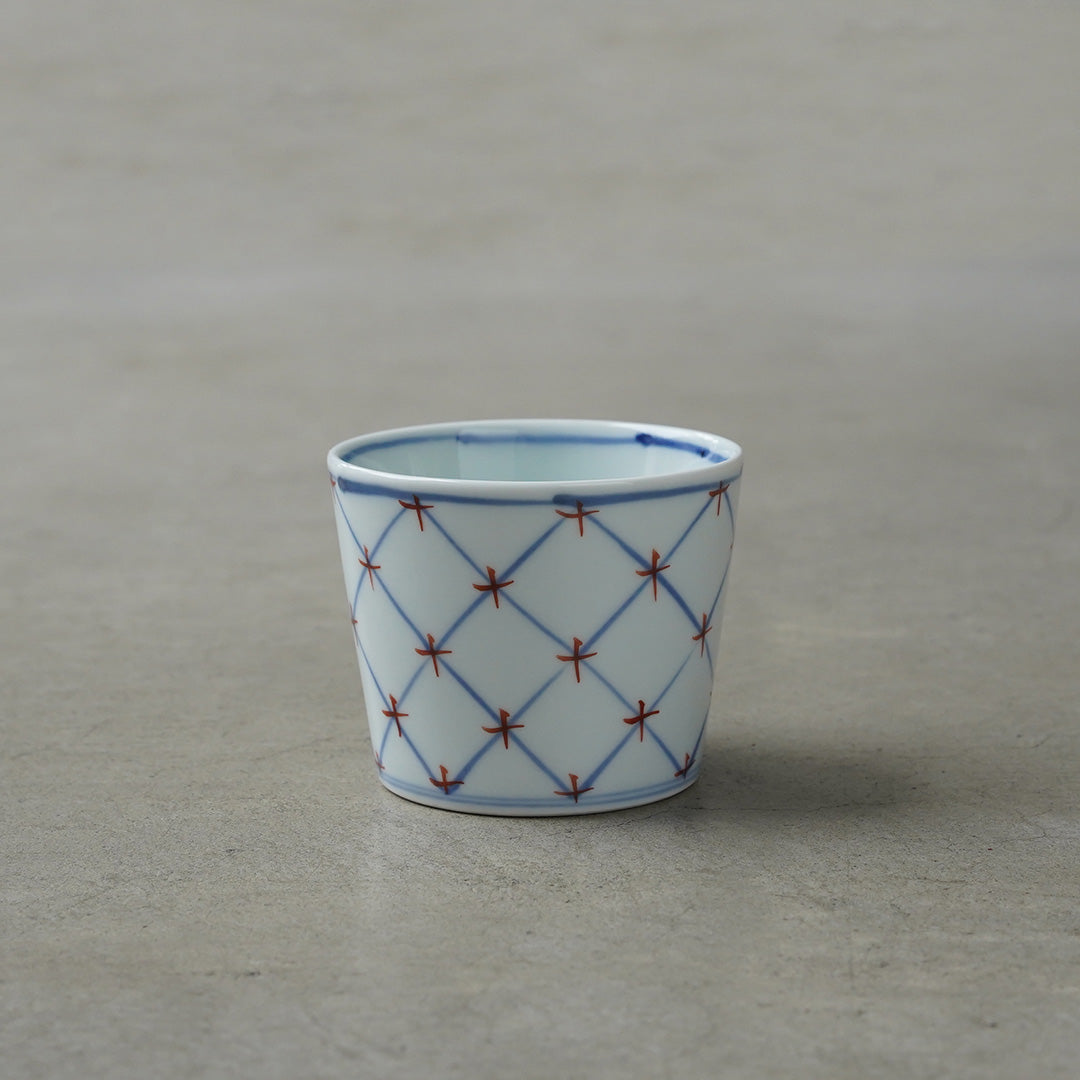 Keizan Kiln Sometsuke Four-Petal Flower Soba Choko