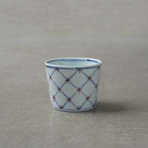 Keizan Kiln Sometsuke Four-Petal Flower Soba Choko