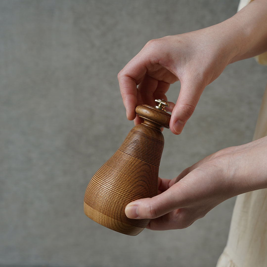 Woodwork Yamani Pepper Mill 4 Tokkuri