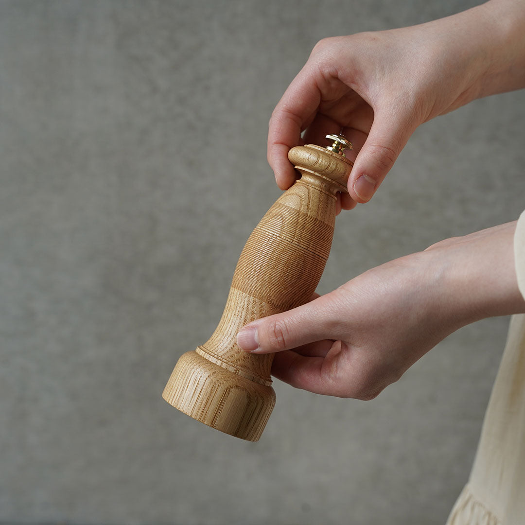 Woodwork Yamani Pepper Mill 6 Sardines