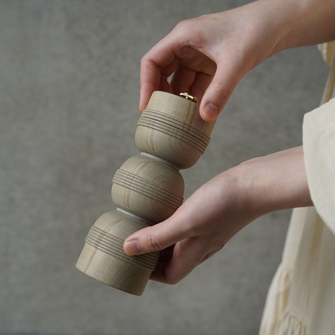 Woodwork Yamani Pepper Mill 6 Daruma Otoshi