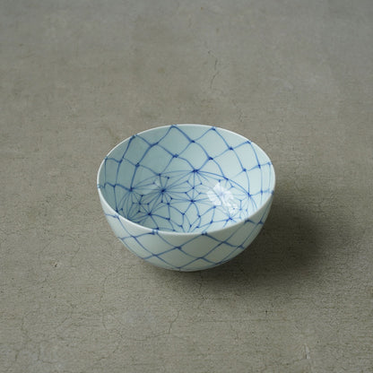 渓山窯 染付網目麻の葉4.7寸段入丼