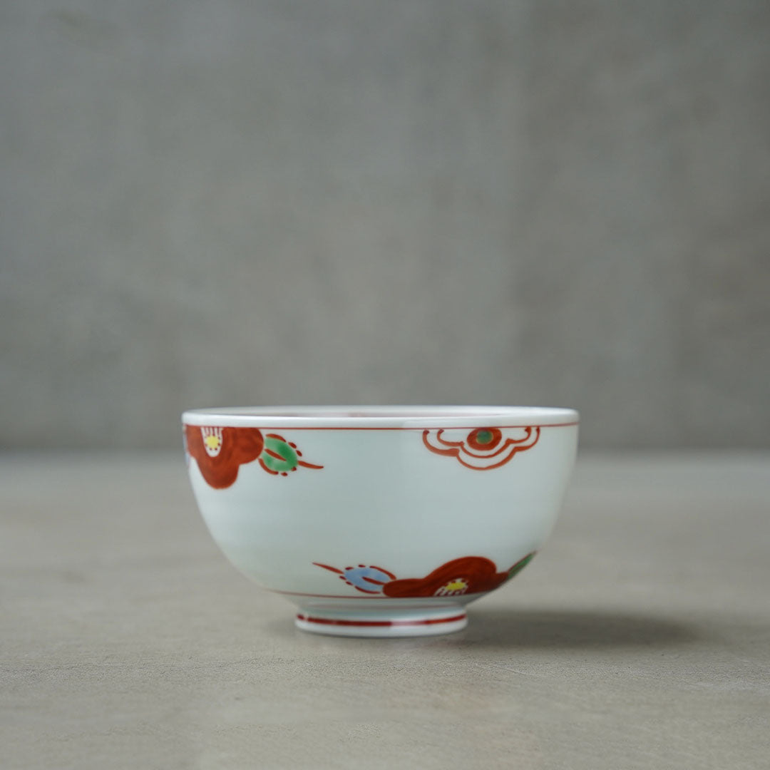 Keizan Kiln Red Enameled Camellia 4.7-inch Stepped Donburi Bowl