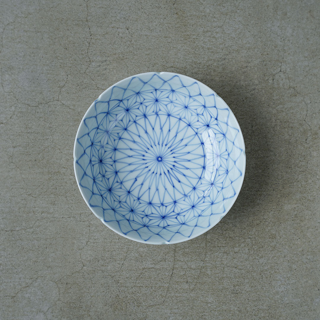 渓山窯 染付網目麻の葉5寸鉢(なます皿)