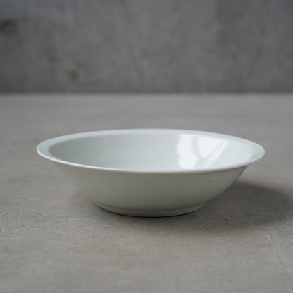 嘉泉窯 白瓷捻パスタ皿