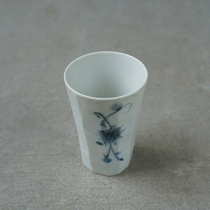 嘉泉窯 草花削り出しコップ