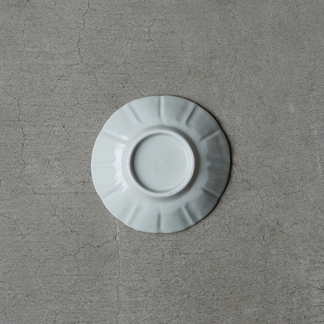 Kasen Kiln White Porcelain Morning Glory Shaped Small Bowl