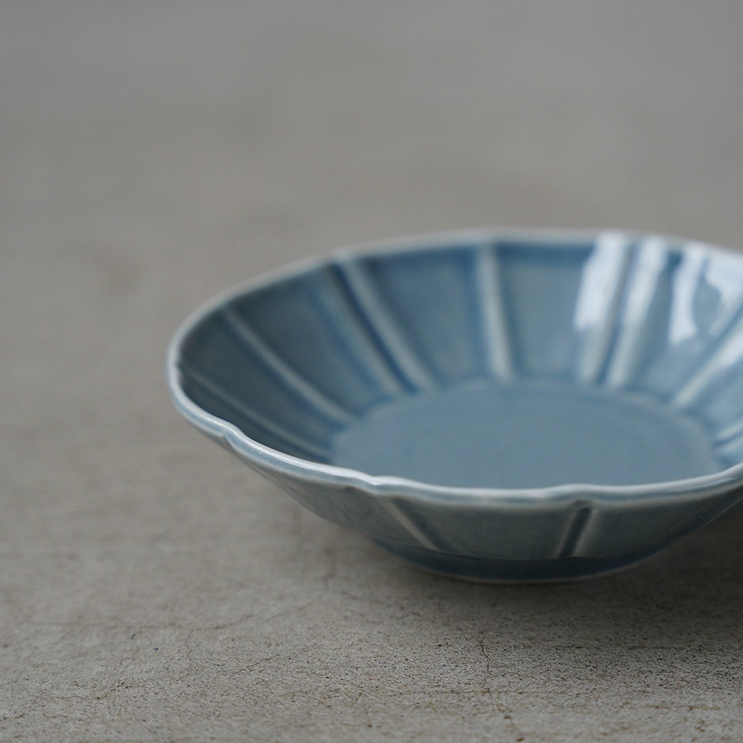 Kasen Kiln Ruri Ground Morning Glory Shaped Small Bowl
