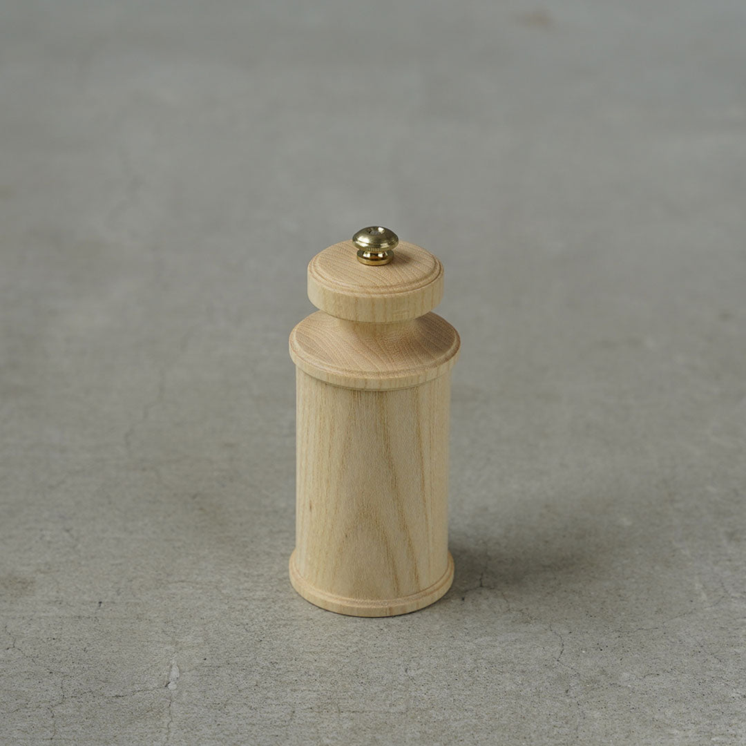 Yamani Woodworking Pepper Mill 4 Zundo