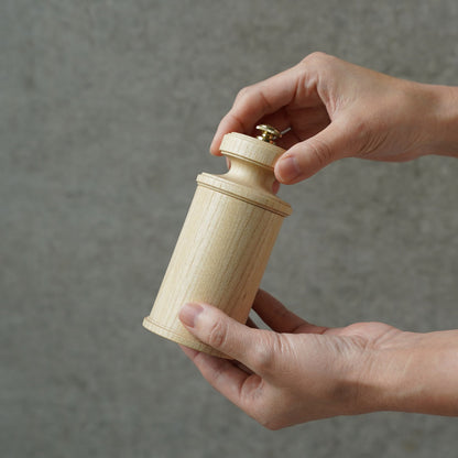 Yamani Woodworking Pepper Mill 4 Zundo