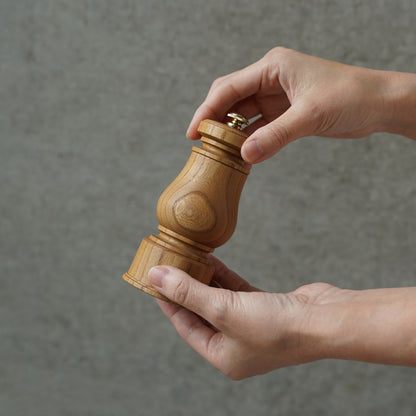 Woodwork Yamani Pepper Mill 4 Nasu
