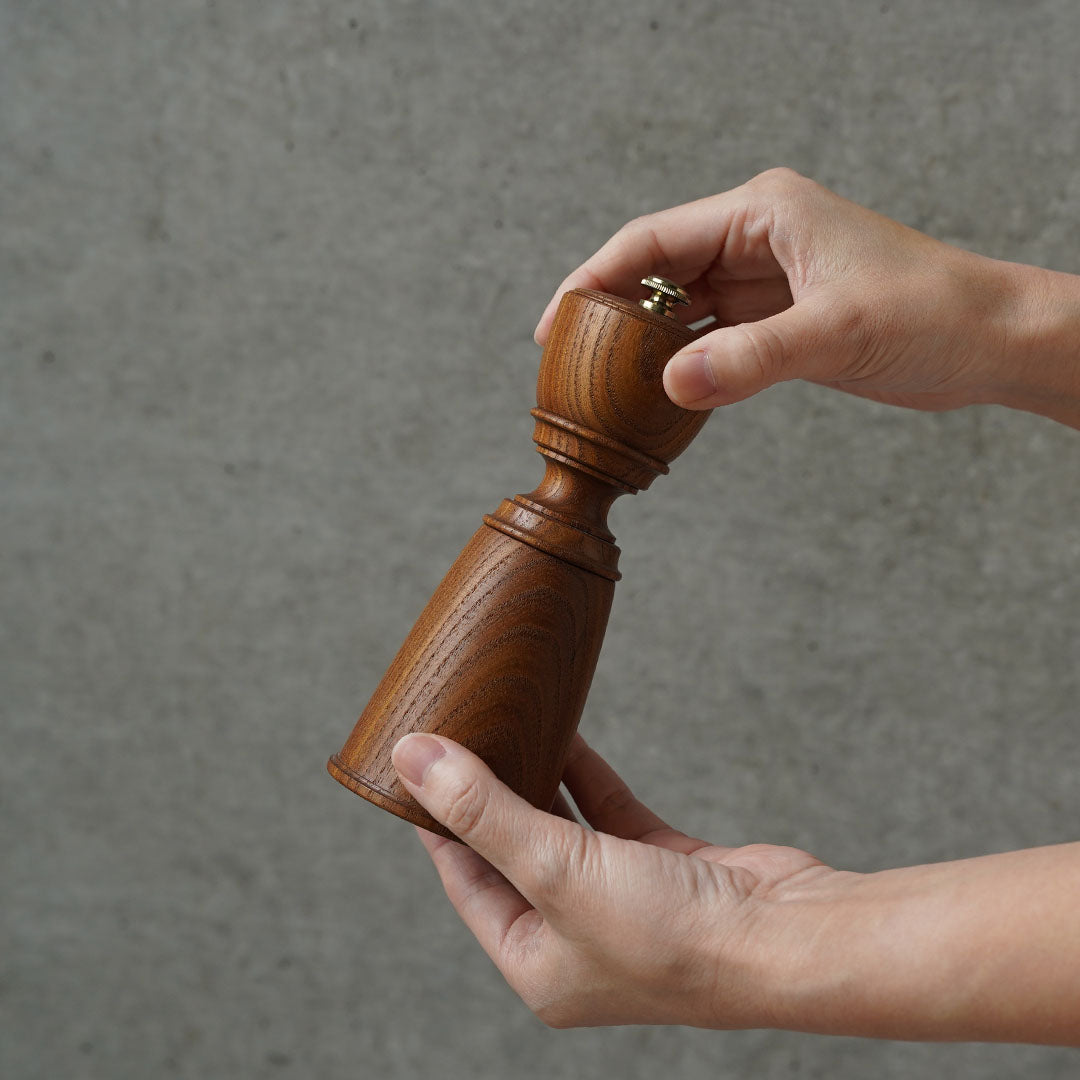 Yamani Woodwork Pepper Mill 6 Round Neck